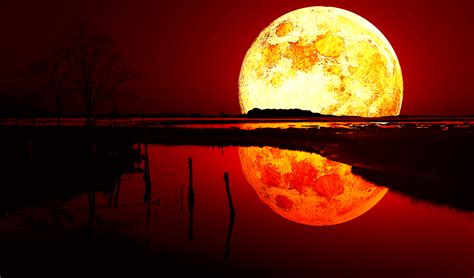 The Spiritual Awakening Potential of the Blood Moon in Wicca